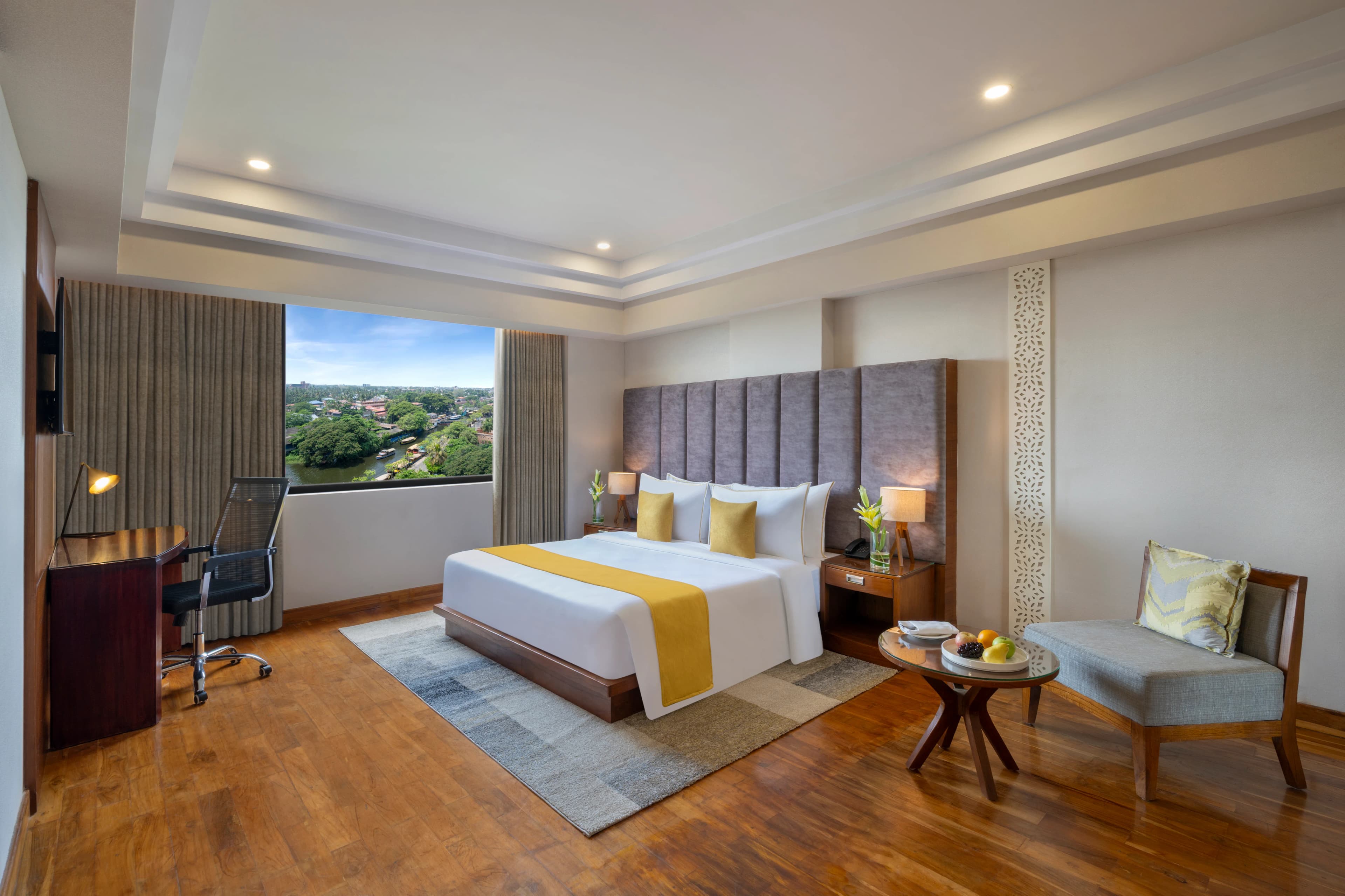 Canal View Superior Family Room